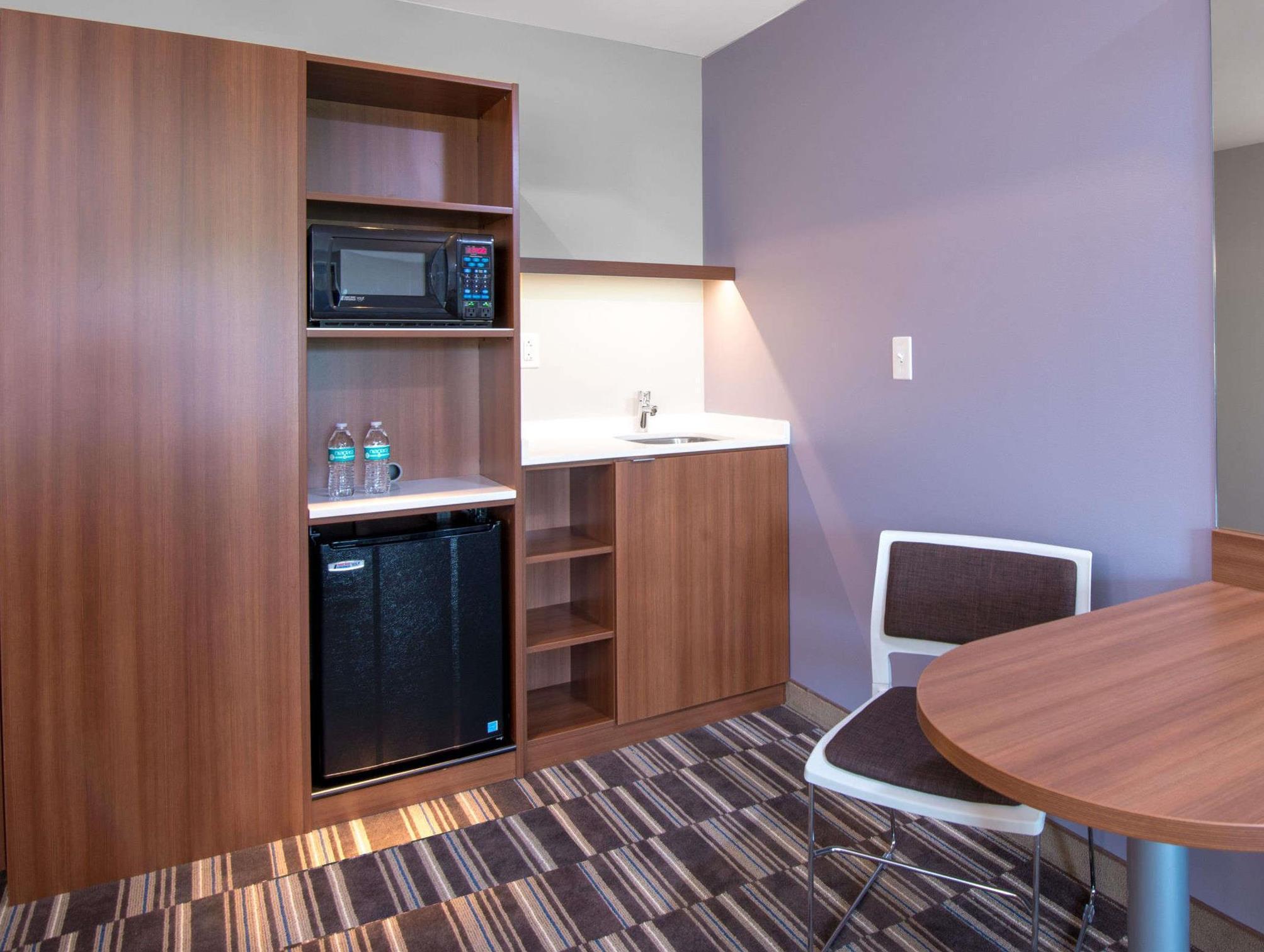 Microtel Inn & Suites By Wyndham Philadelphia Airport Ridley Park Bagian luar foto